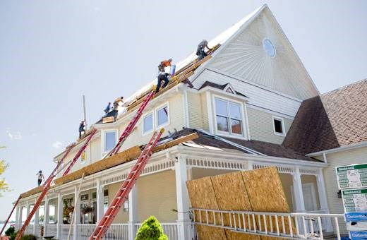 michigan lakehouse getting a new roof