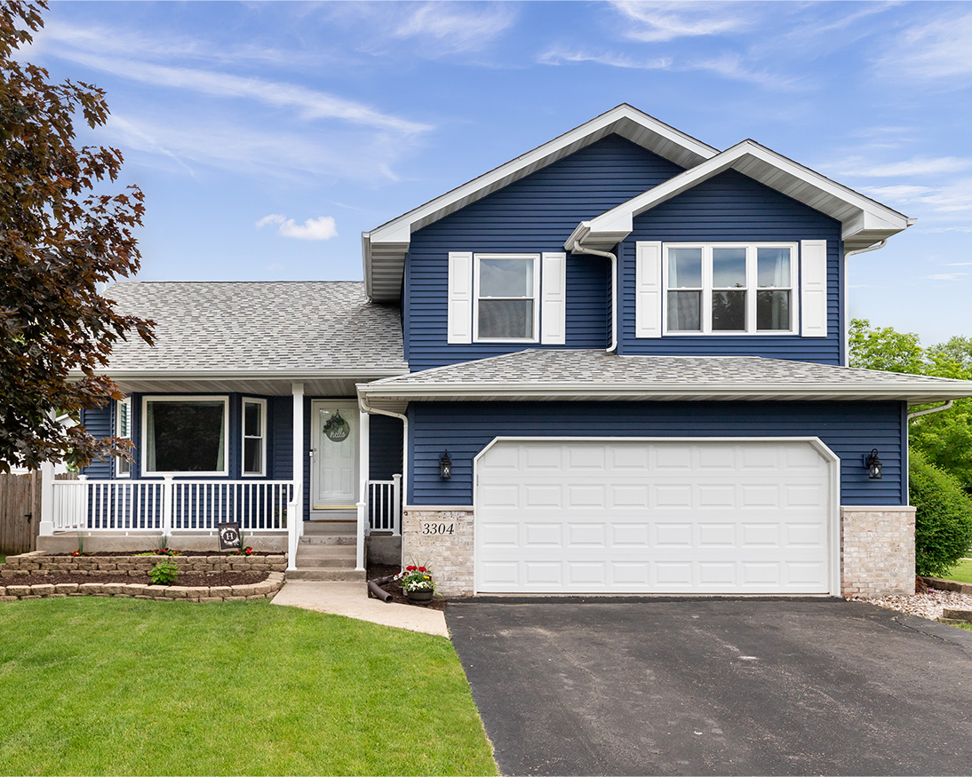roof replacement company in three rivers mi